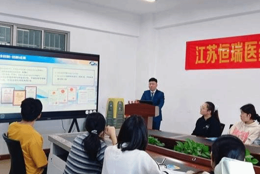 11d6215254eb84abd7ec9f58979384b5