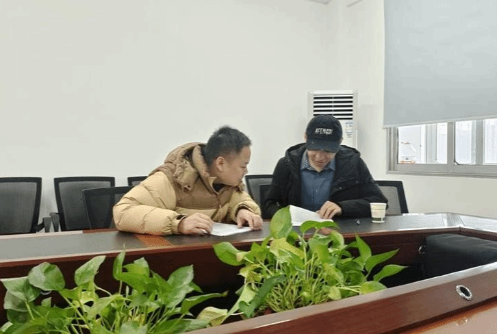 8cbcc3f95cf07f14b8f93aba80118ffe